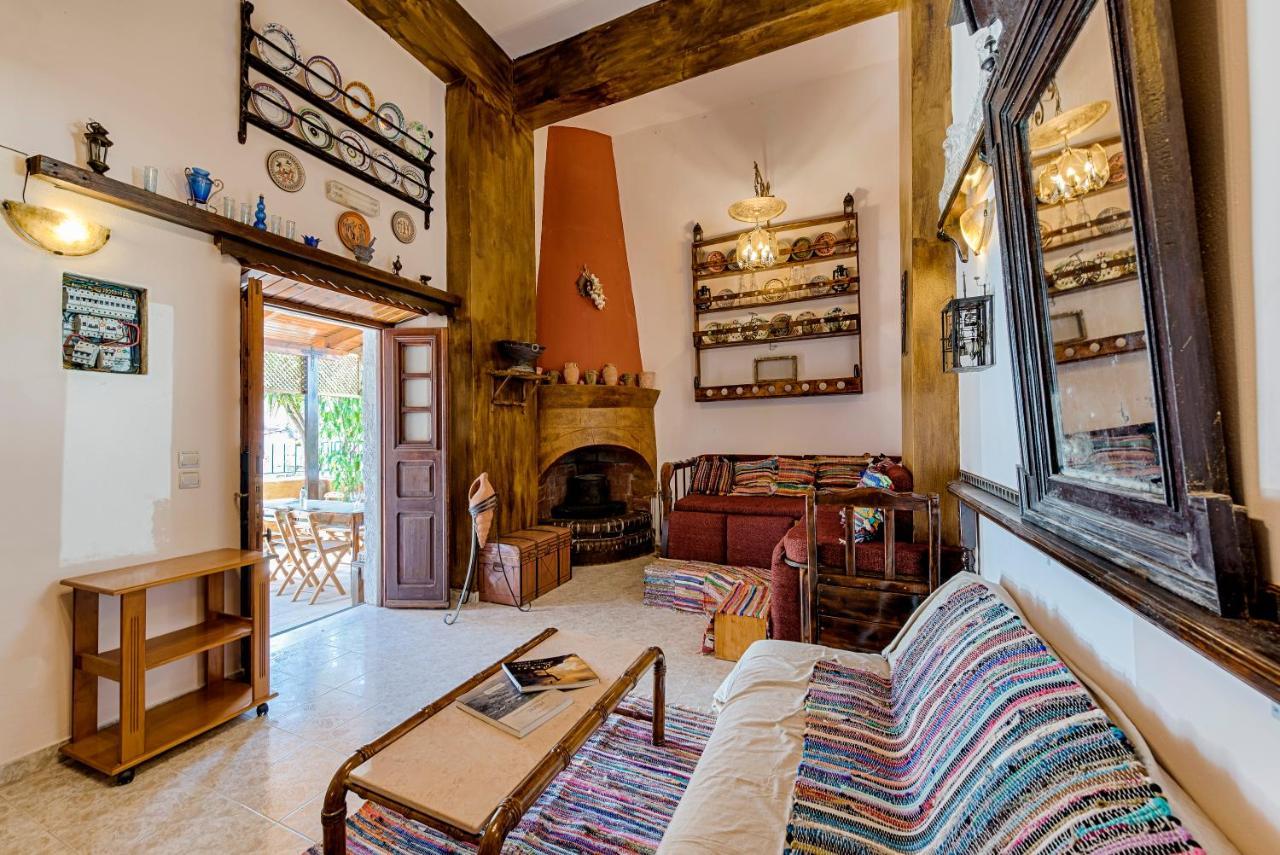 Hara'S Traditional Detached House In Malona Malona Village Exterior photo